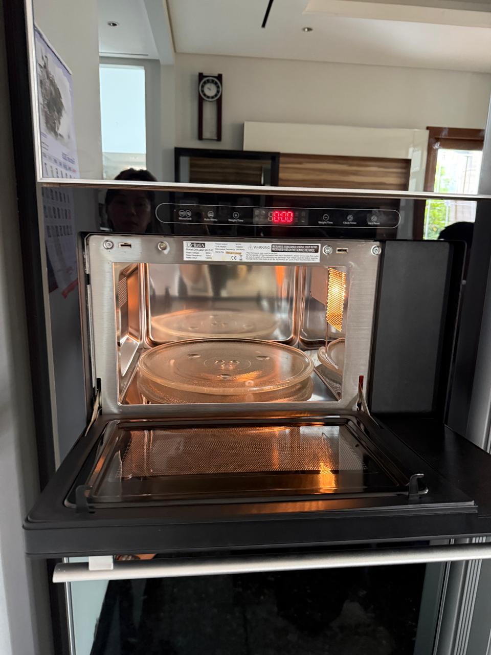 Microwave Ariston